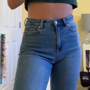 Light wash Mom Jeans